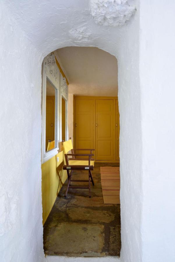 The Dutch Suite, Romantic Boutique Guesthouse ポルト・ヘリ エクステリア 写真